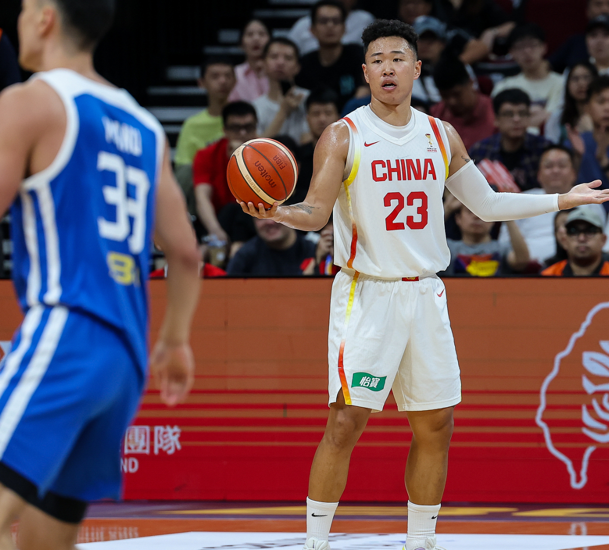 好博体育-中国男篮晋级形势：逆转11分取连胜稳住前三 7月再胜一场锁出线